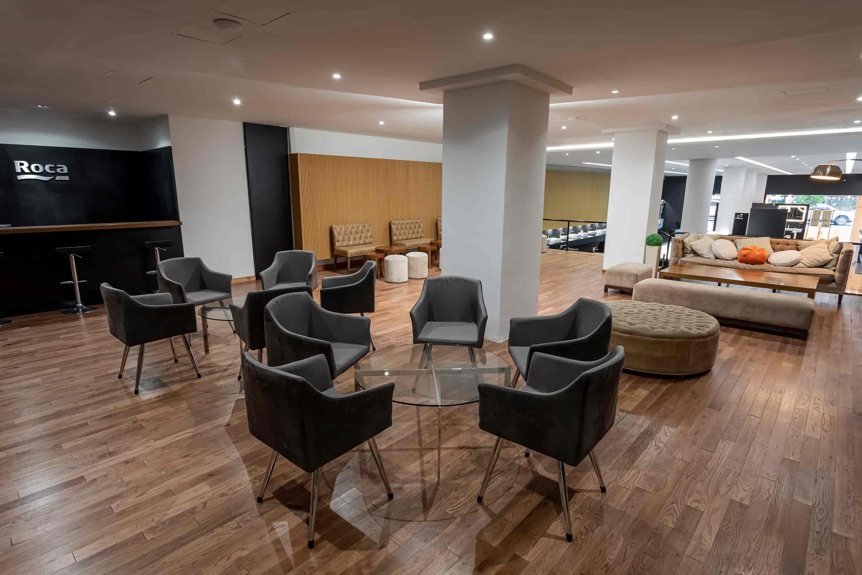<p>Roca stała się pierwszym producentem produktów łazienkowych, który otwiera salon wystawowy w Buenos Aires.</p>7