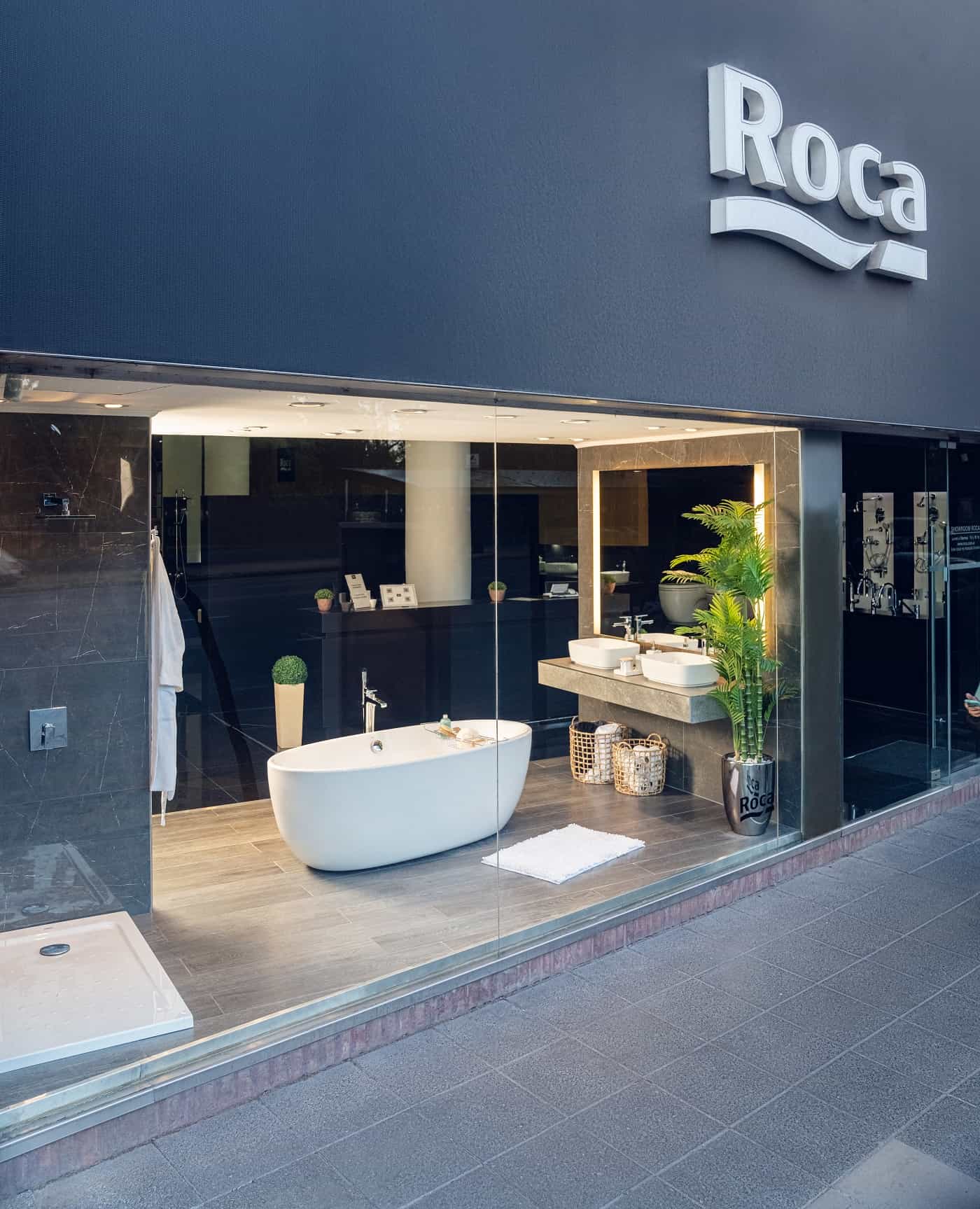 <p>Roca stała się pierwszym producentem produktów łazienkowych, który otwiera salon wystawowy w Buenos Aires.</p>1